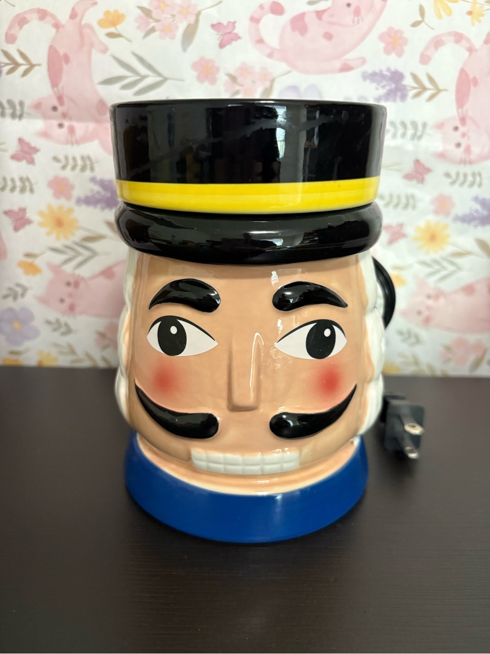 Illumiscents Illumination fragrance wax warmer lighted Nutcracker Christmas. PO - Picture 7 of 10